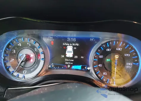 2018 Chrysler 300 S из США, поврежденный, VIN 2C3CCAGG8JH165468